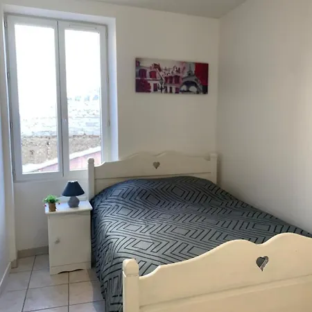 De La Nation 1 Apartment